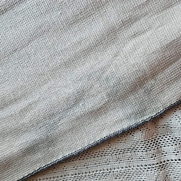 Chanel Grey & Cream Scarf - Picture 6 of 7